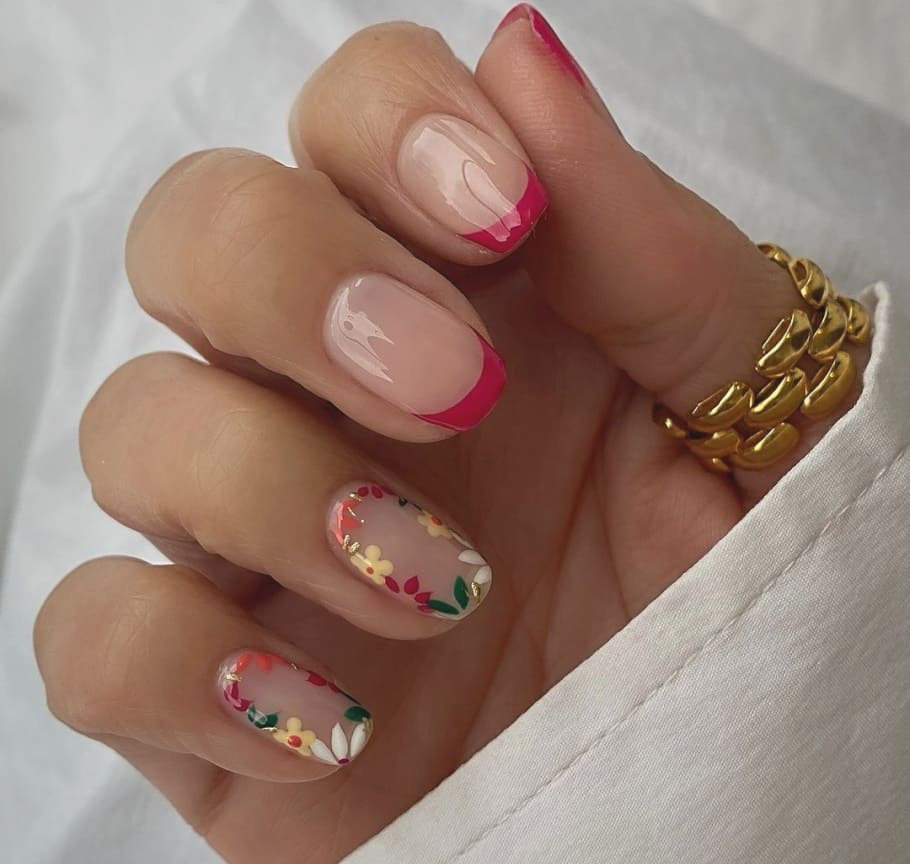 Nail art floreale french manicure