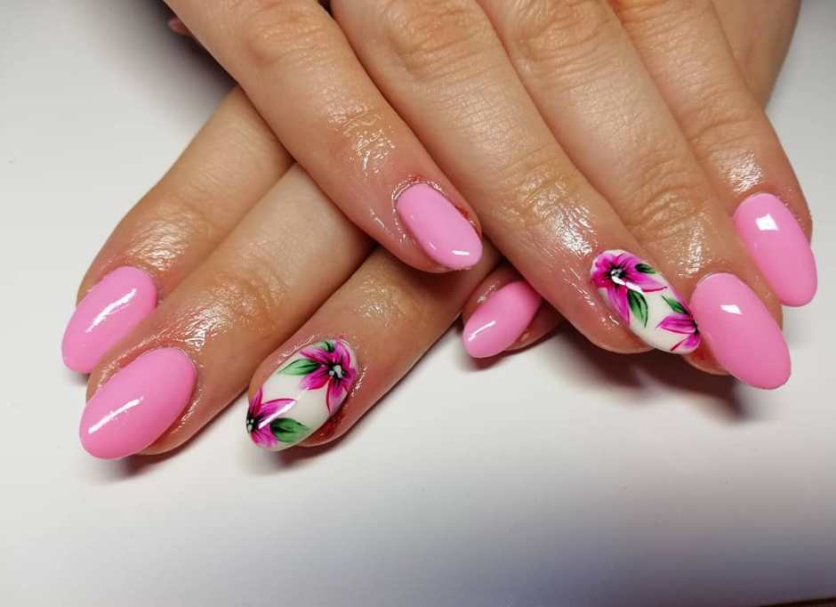 Nail art nera e rosa: 10 idee per unghie con fiori e decorazioni - wide 9