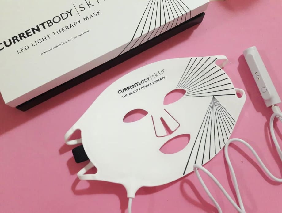 Maschera LED antirughe viso: cos'è e come | Test e Recensione