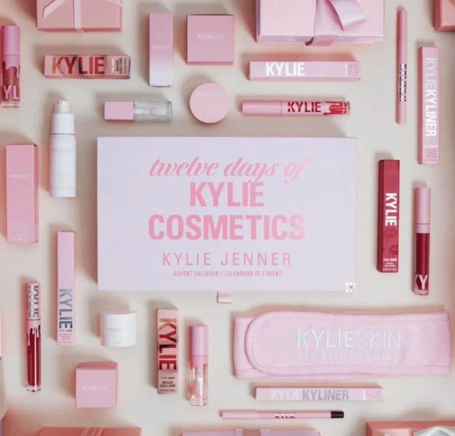 Cosa contiene il Calendario Avvento Kylie Cosmetics